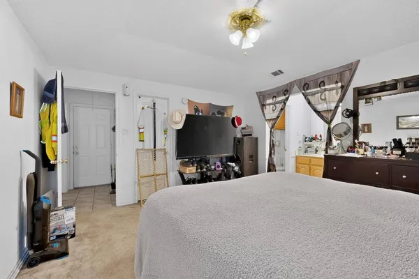 $279,900 | 412 Tara Lane, Red Oak, TX 75154