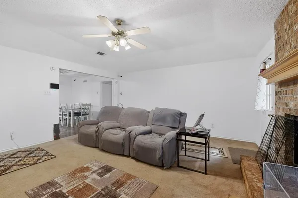 $279,900 | 412 Tara Lane, Red Oak, TX 75154