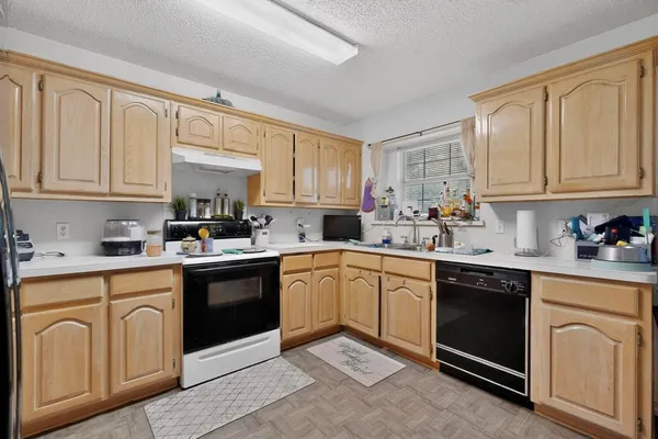 $279,900 | 412 Tara Lane, Red Oak, TX 75154