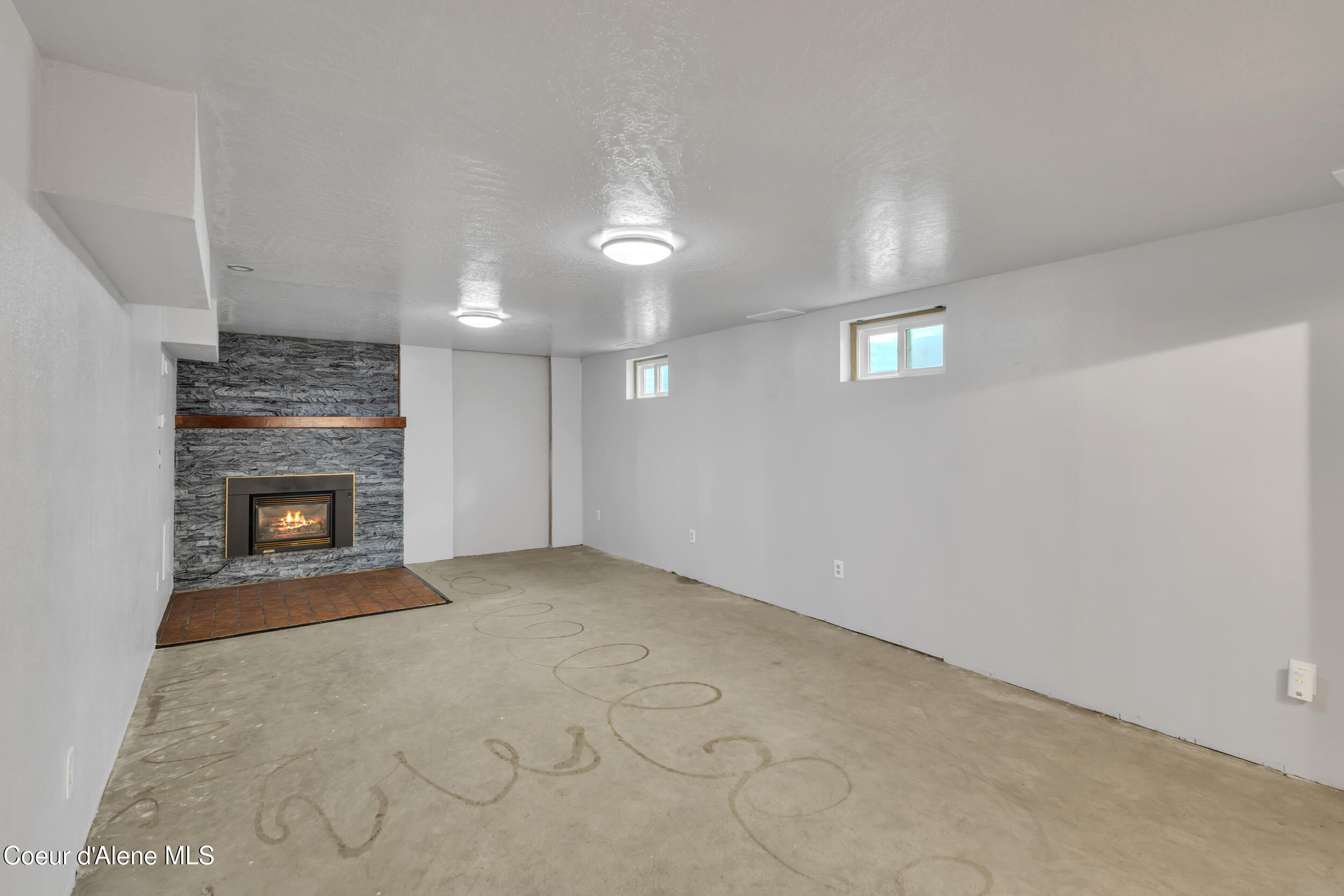 222 South Ross Point Road Post Falls, ID 83854 - Photo 29 of 47 29. Basement Family Room