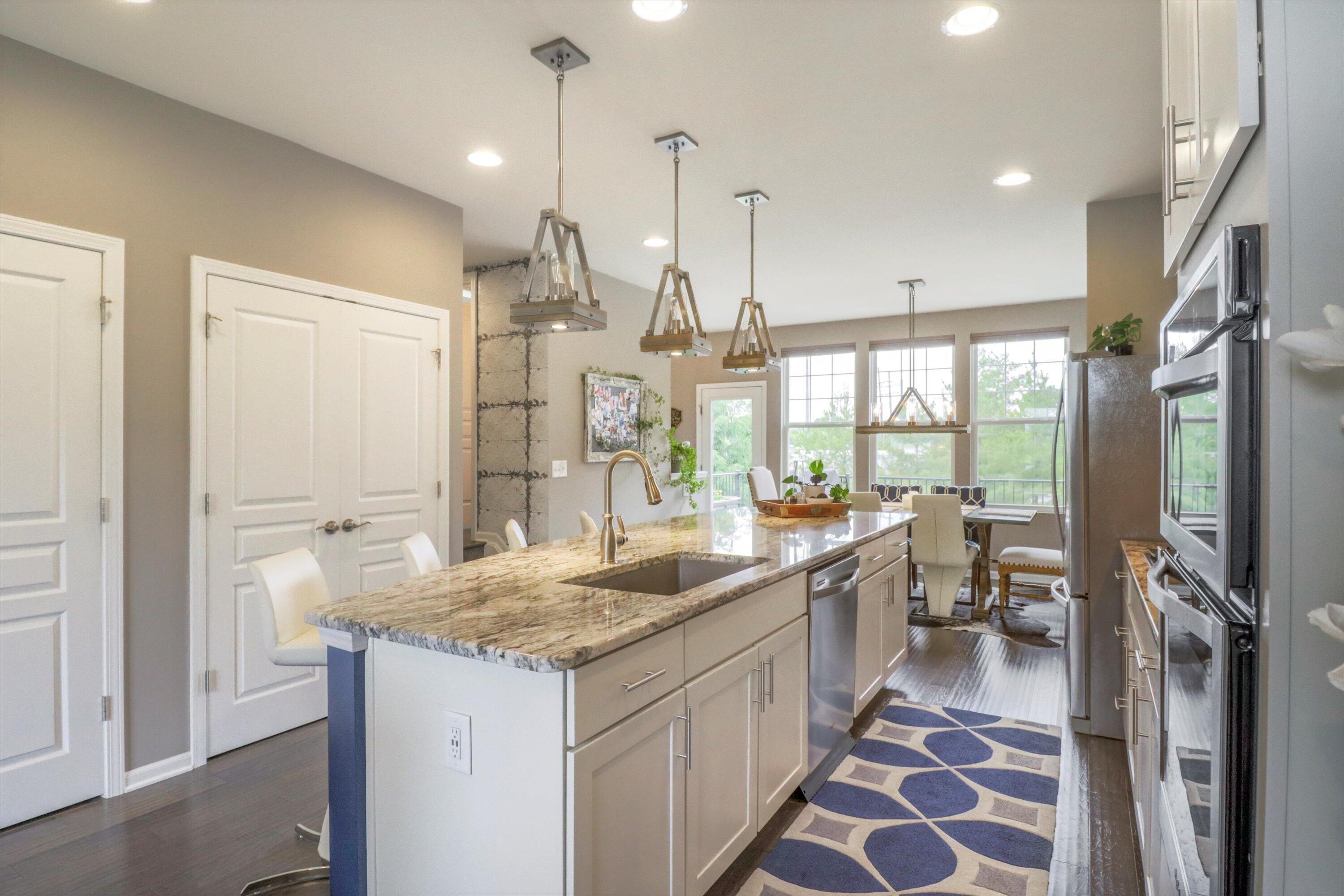 2605 Helmsdale Circle Rochester, MI 48307 - Photo 6 of 37 Kitchen