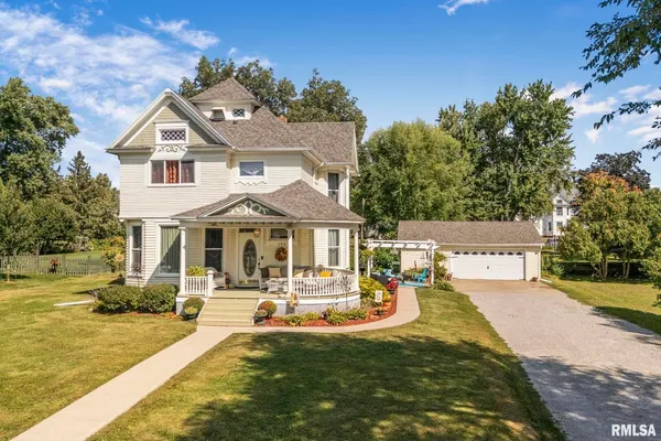 $350,000 | 109 West 6th Street, Wilton, IA 52778