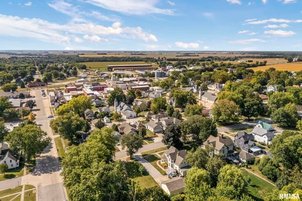 $350,000 | 109 West 6th Street, Wilton, IA 52778