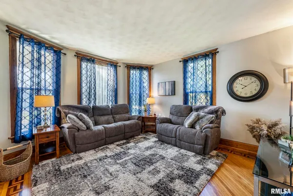 $350,000 | 109 West 6th Street, Wilton, IA 52778