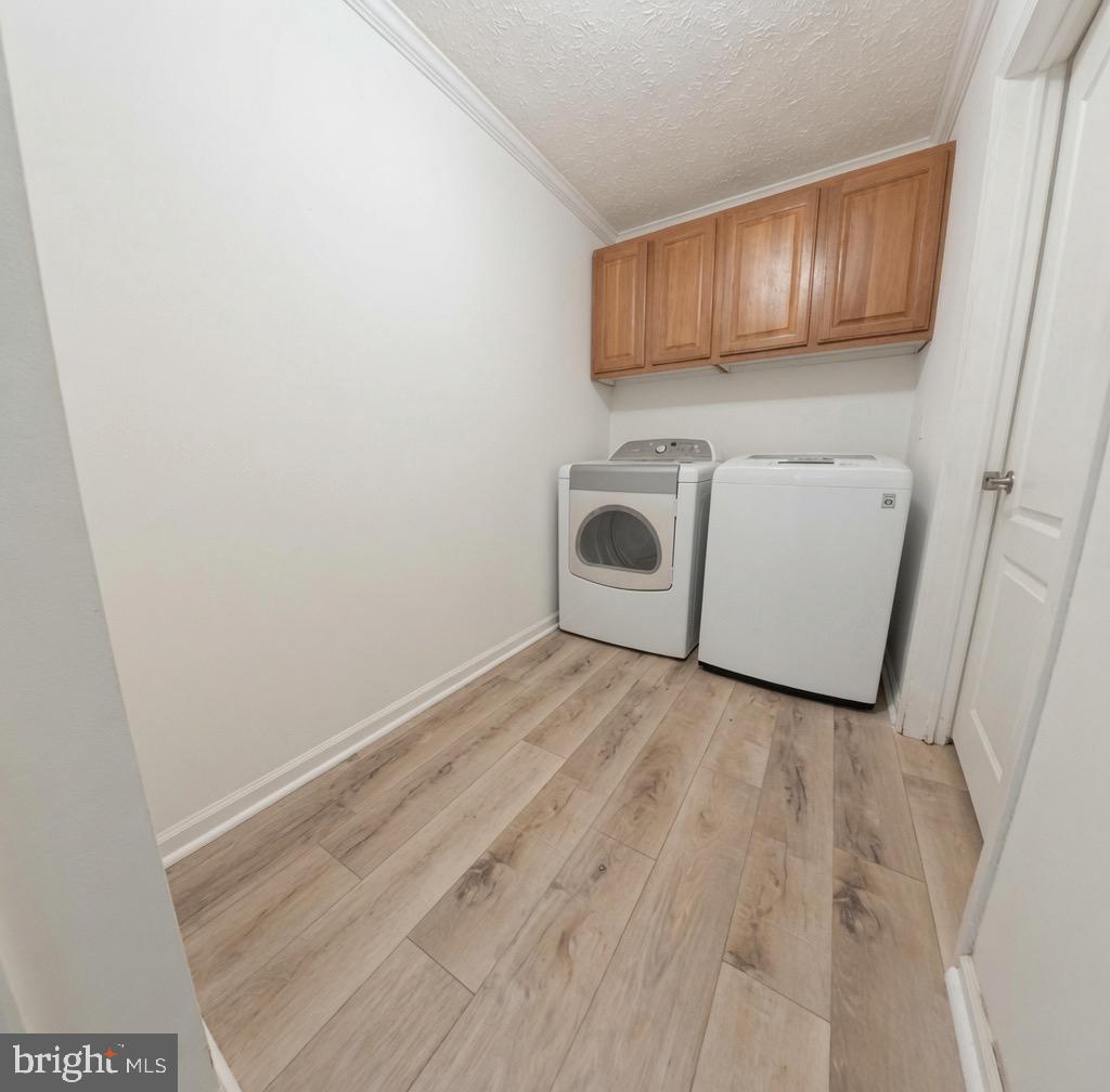 110 East Harbor Drive Reedville, VA 22539 - Photo 17 of 27 Washer and dryer