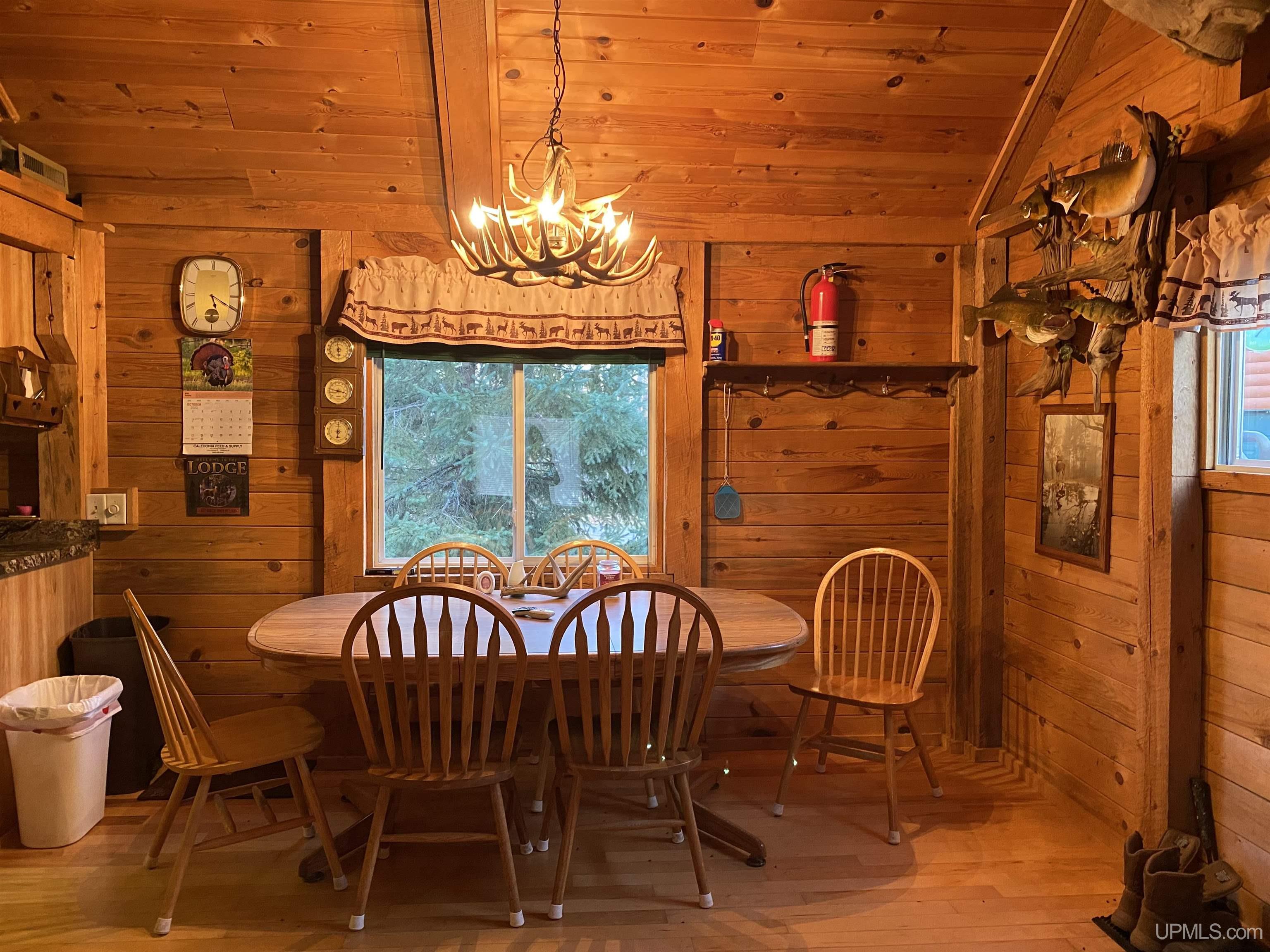 10451 North Riverside Road Hurley, WI 54534 - Photo 19 of 35 Gallery Image 19