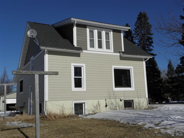 2317 Holm Road Two Harbors, MN 55616 - Photo 2 of 17