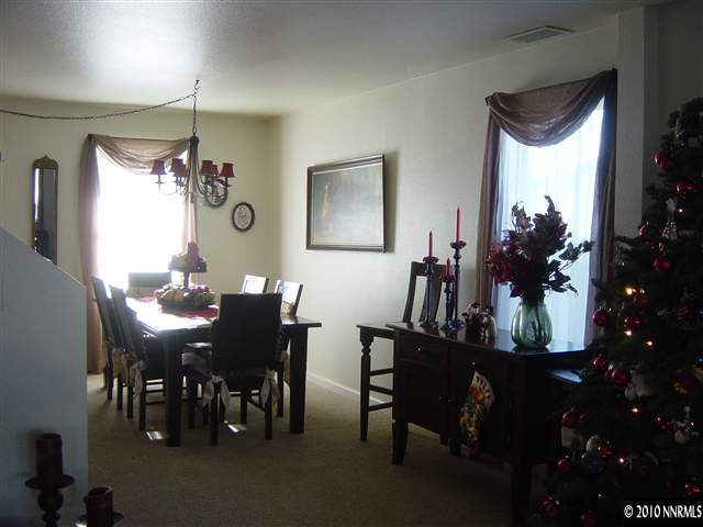 8892 Silverkist Drive Reno, NV 89506 - Photo 4 of 13 Photo 4