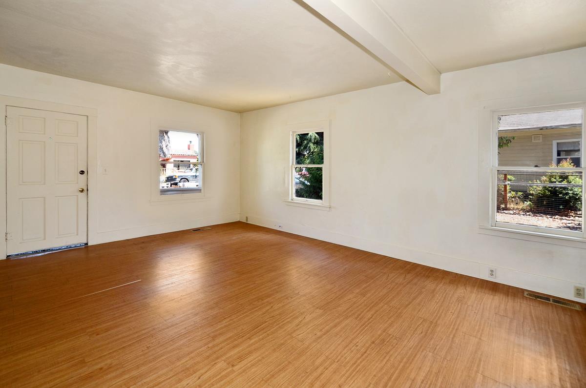 731 Riverside Avenue Santa Cruz, CA 95060 - Photo 17 of 26 Gallery Image 17