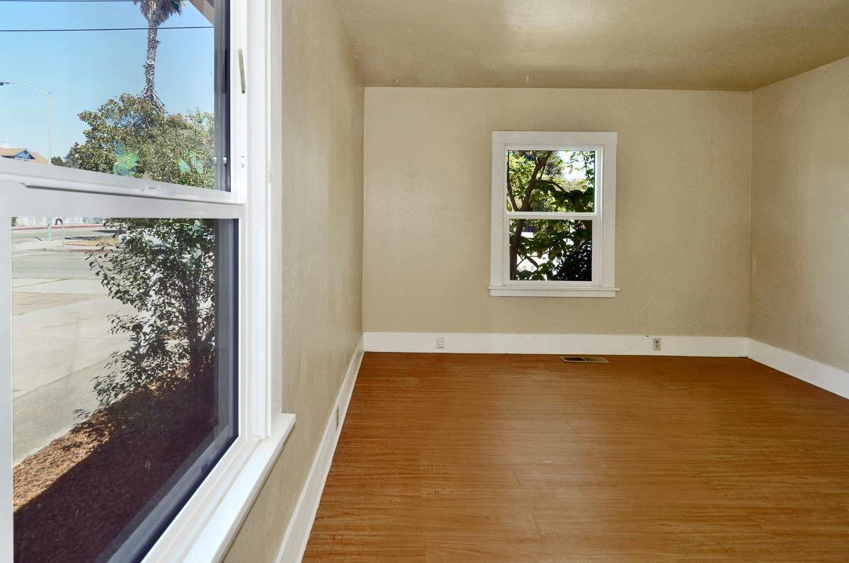 731 Riverside Avenue Santa Cruz, CA 95060 - Photo 19 of 26 Gallery Image 19