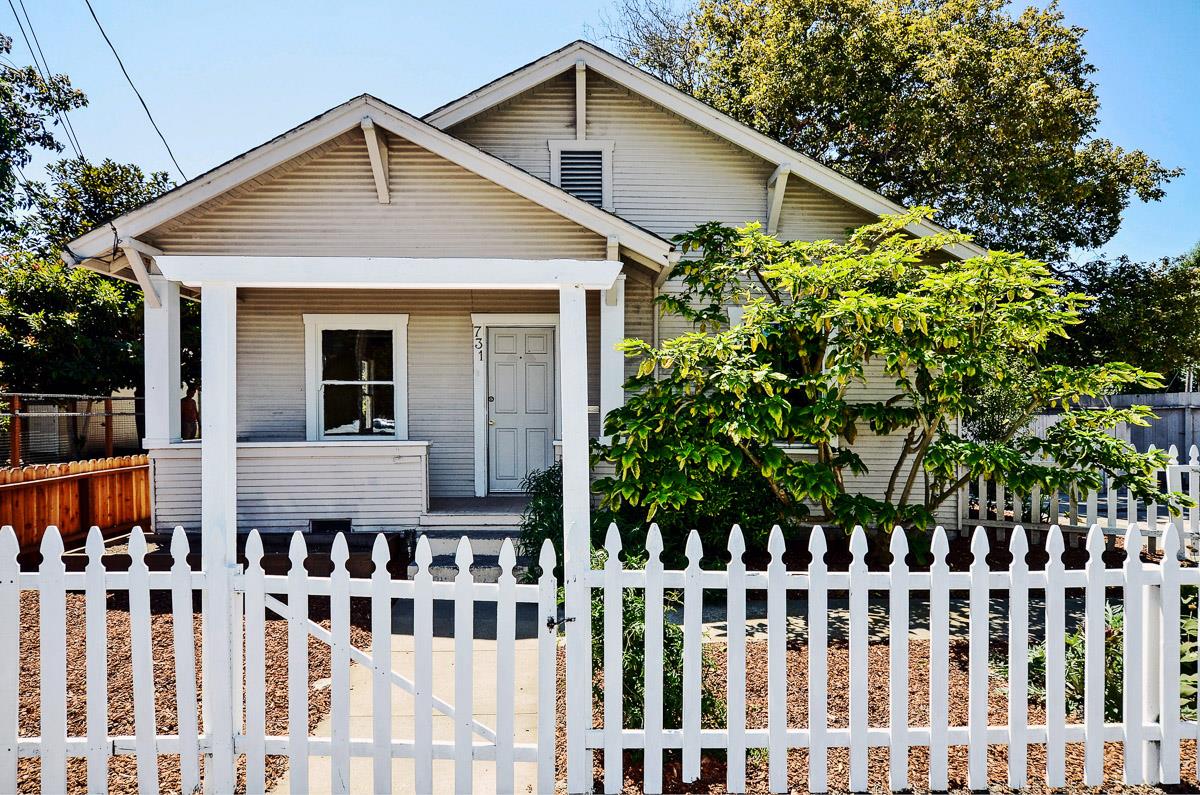 731 Riverside Avenue Santa Cruz, CA 95060 - Photo 2 of 26 Gallery Image 2