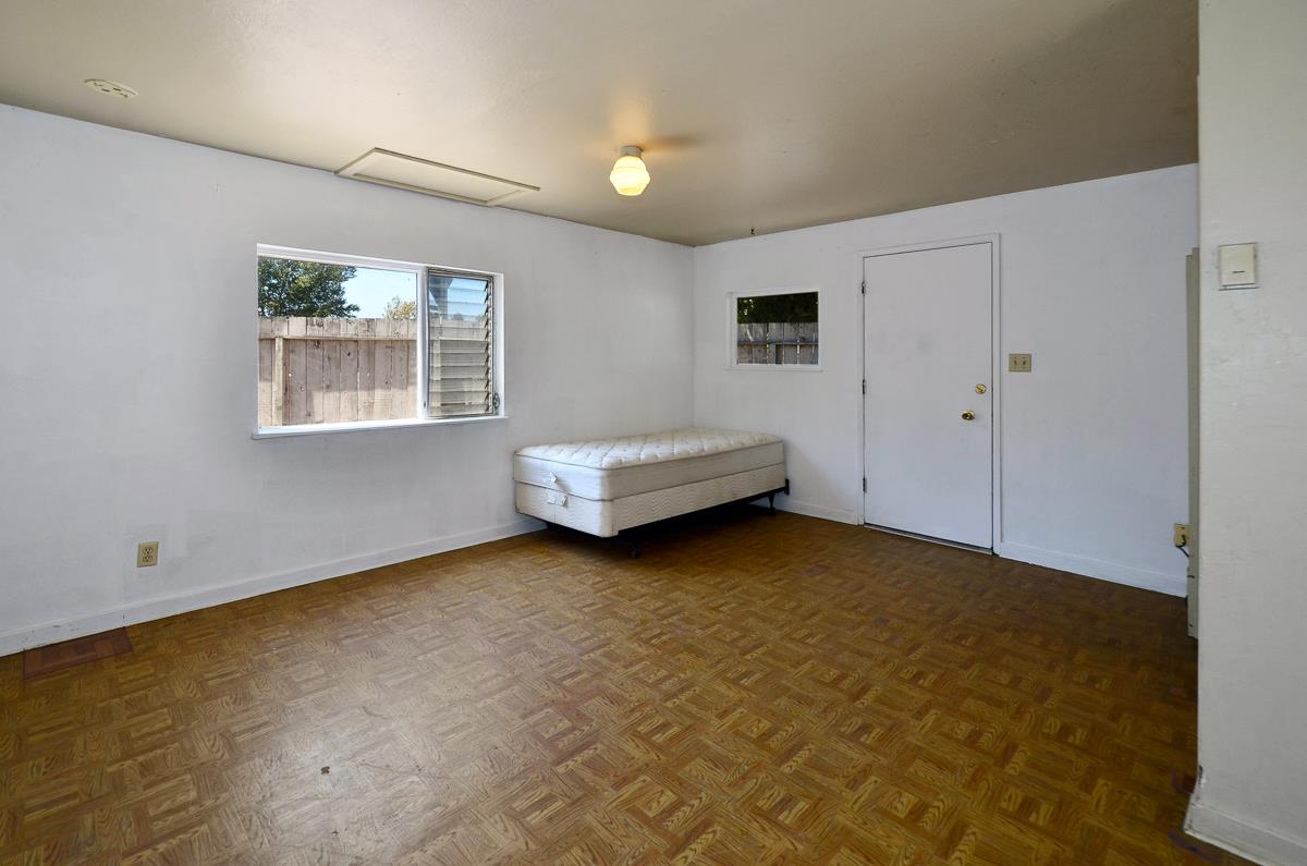 731 Riverside Avenue Santa Cruz, CA 95060 - Photo 25 of 26 Gallery Image 25