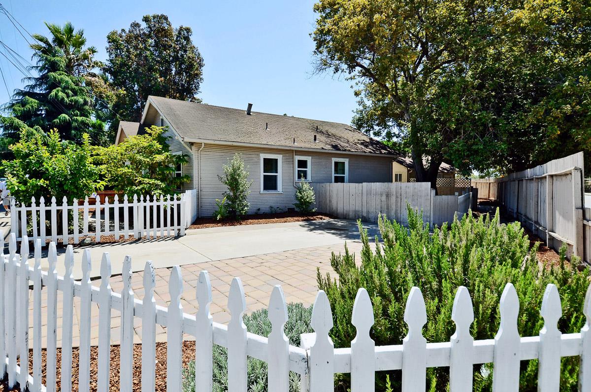731 Riverside Avenue Santa Cruz, CA 95060 - Photo 6 of 26 Gallery Image 6