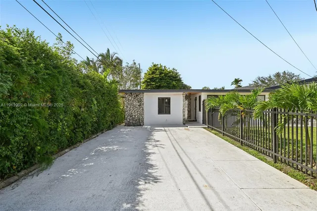 $1,085,000 | 5152 Southwest 6th Street, Coral Gables, FL 33134