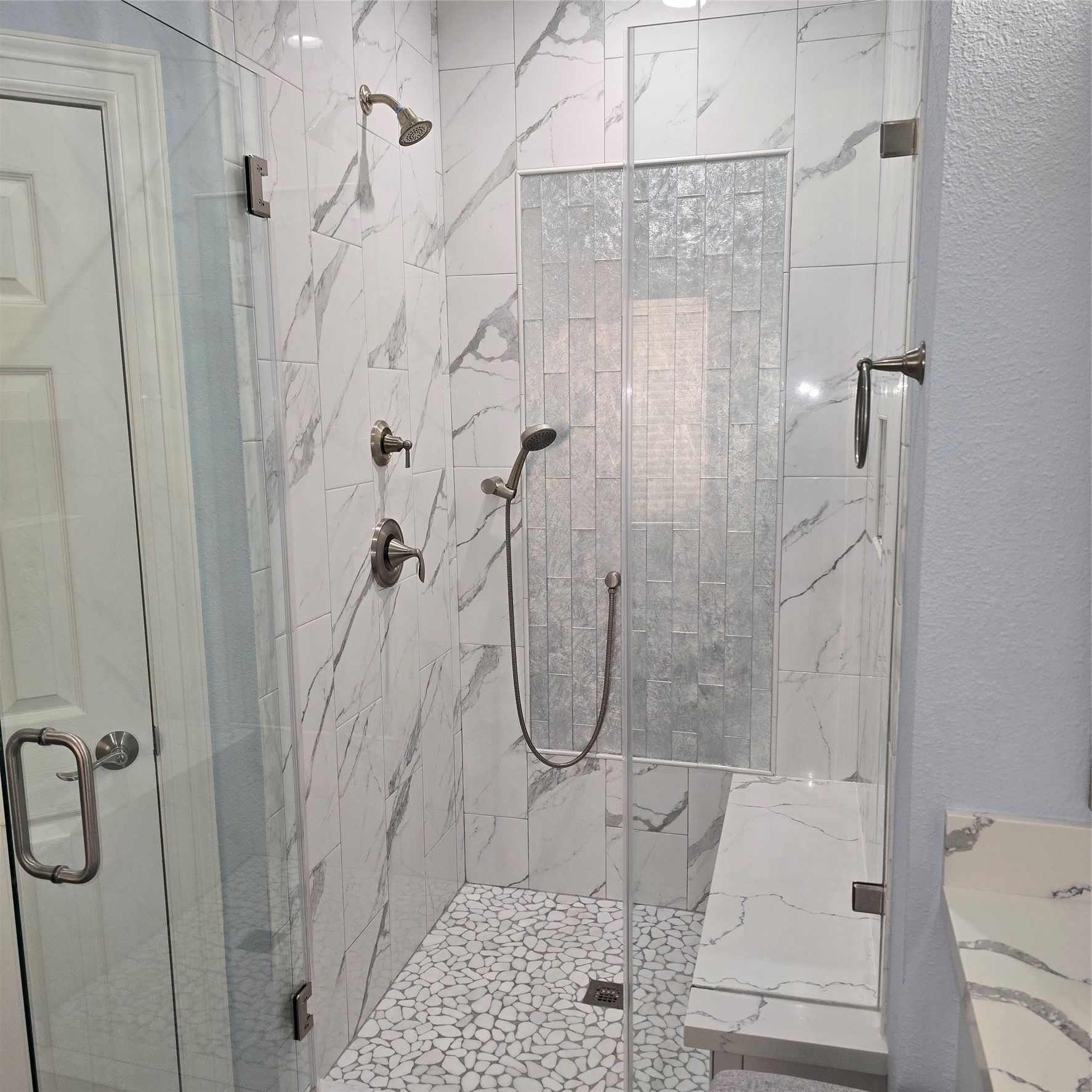 18302 Rittenhouse Park Court Spring, TX 77379 - Photo 22 of 42 MASTER BATH QUARTZ SHOWER