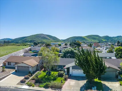 $624,500 | 1704 East Nectarine Avenue, Lompoc, CA 93436