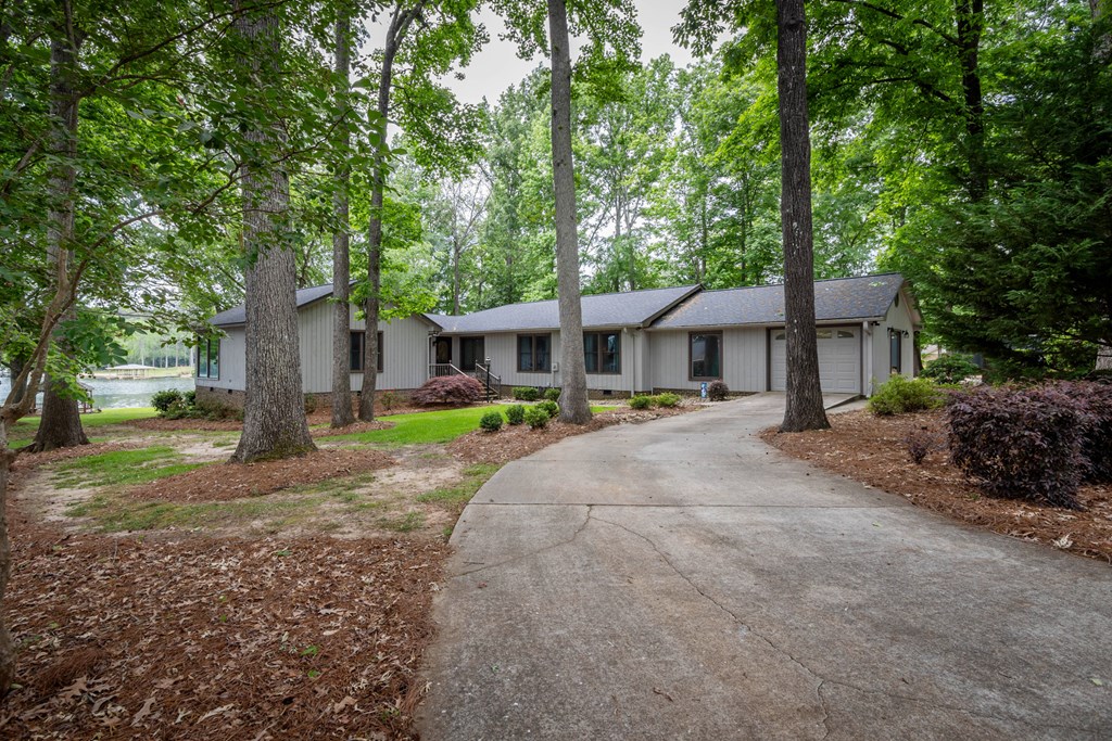 110 P C Jean Road Ninety Six, SC 29666 - Photo 2 of 69 Gallery Image 2