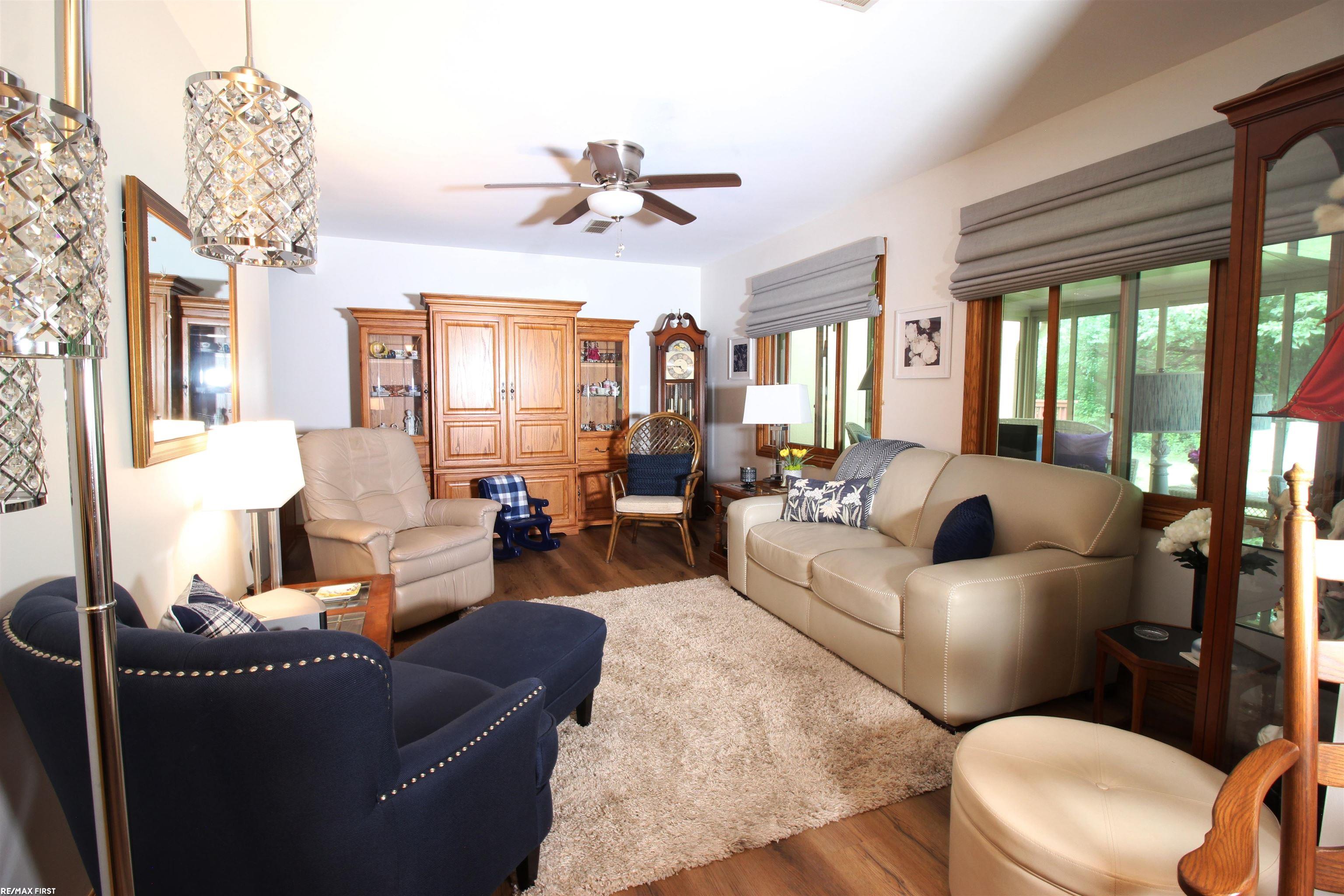 2391 Rochelle Park Drive Rochester Hills, MI 48309 - Photo 13 of 29