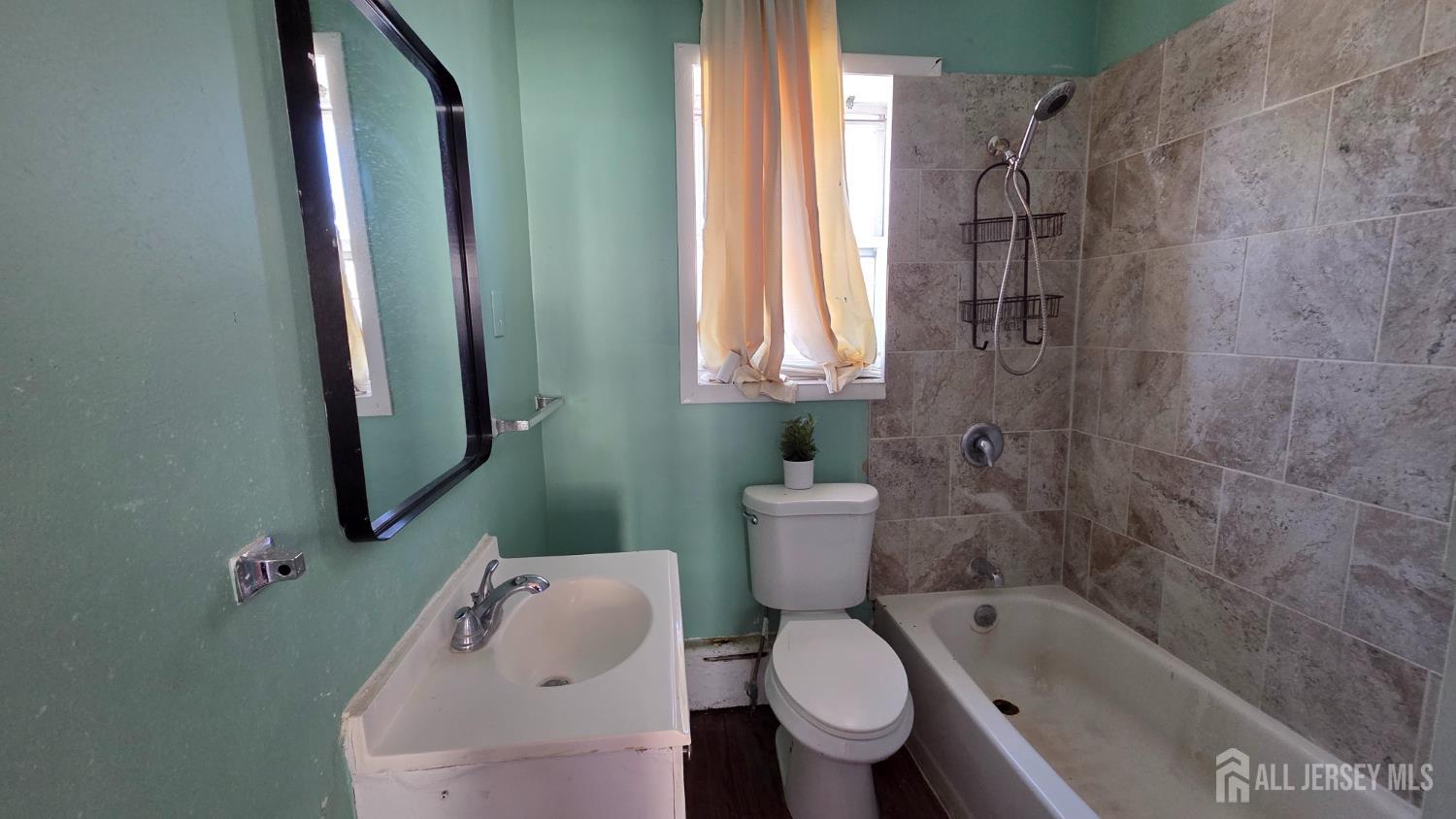 62 Georges Road New Brunswick, NJ 08901 - Photo 3 of 12