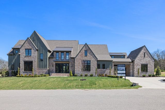 $3,192,000 | 1928 Silver Fox Road, Thompson's Station, TN 37179