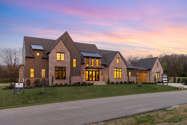 $3,192,000 | 1928 Silver Fox Road, Thompson's Station, TN 37179