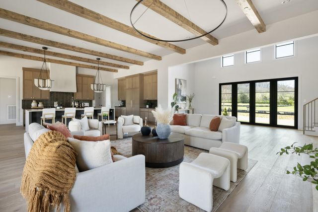 $3,192,000 | 1928 Silver Fox Road, Thompson's Station, TN 37179