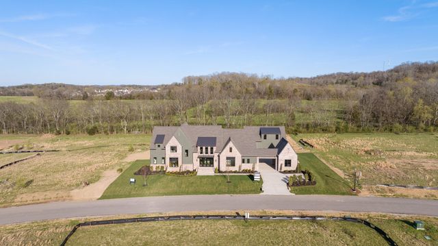 $3,192,000 | 1928 Silver Fox Road, Thompson's Station, TN 37179