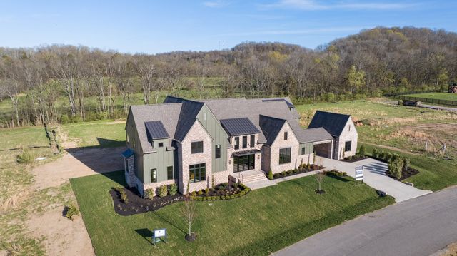 $3,192,000 | 1928 Silver Fox Road, Thompson's Station, TN 37179