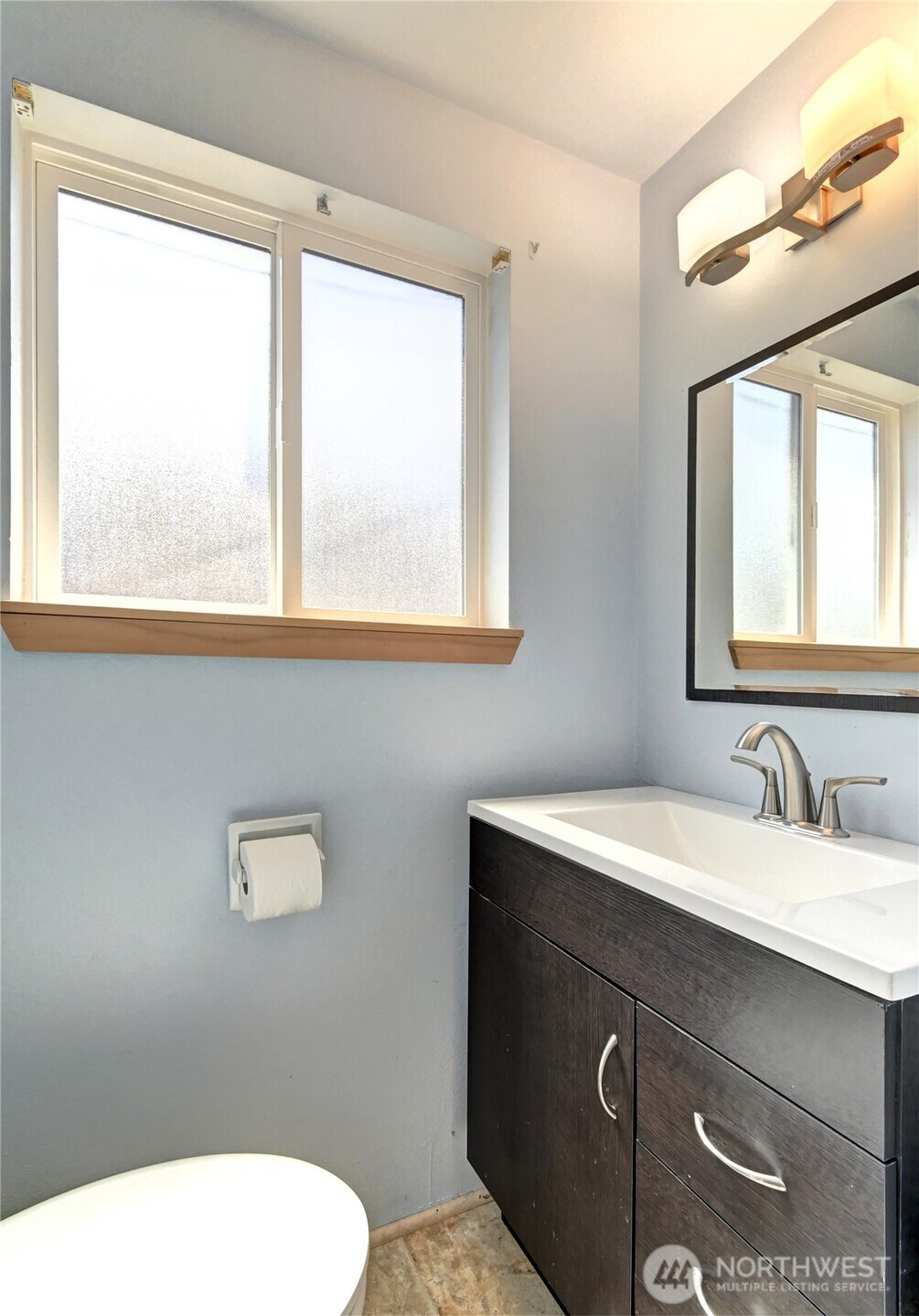 5110 Hilltop Road Everett, WA 98203 - Photo 13 of 19 Gallery Image 13