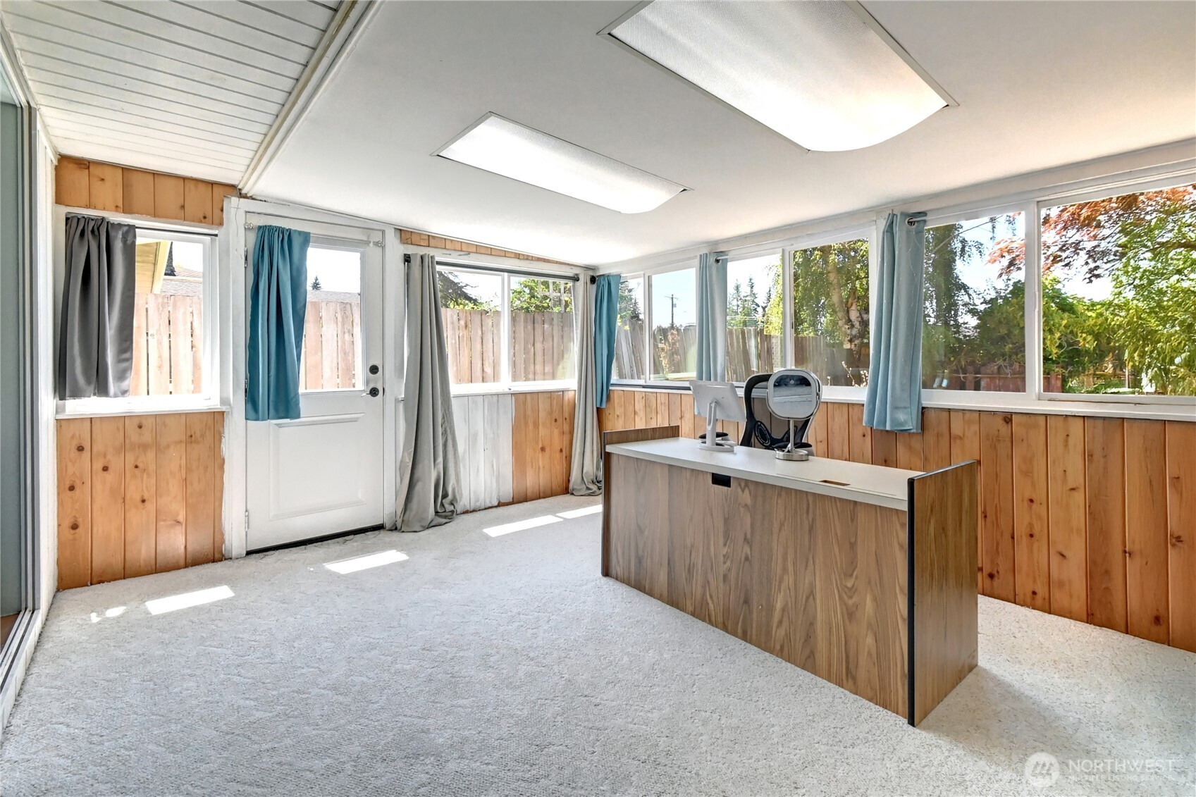 5110 Hilltop Road Everett, WA 98203 - Photo 17 of 19 Gallery Image 17