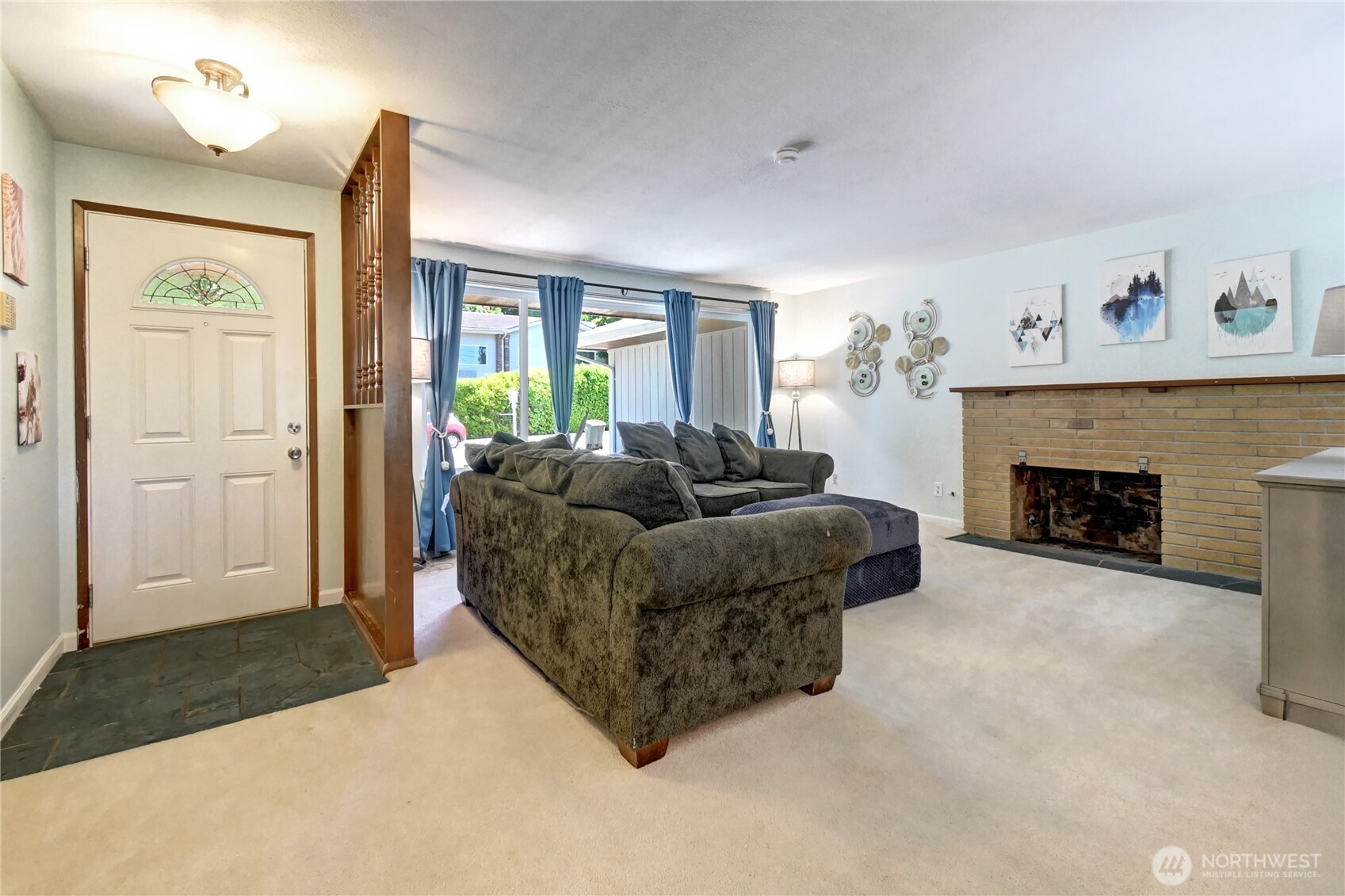 5110 Hilltop Road Everett, WA 98203 - Photo 2 of 19 Gallery Image 2