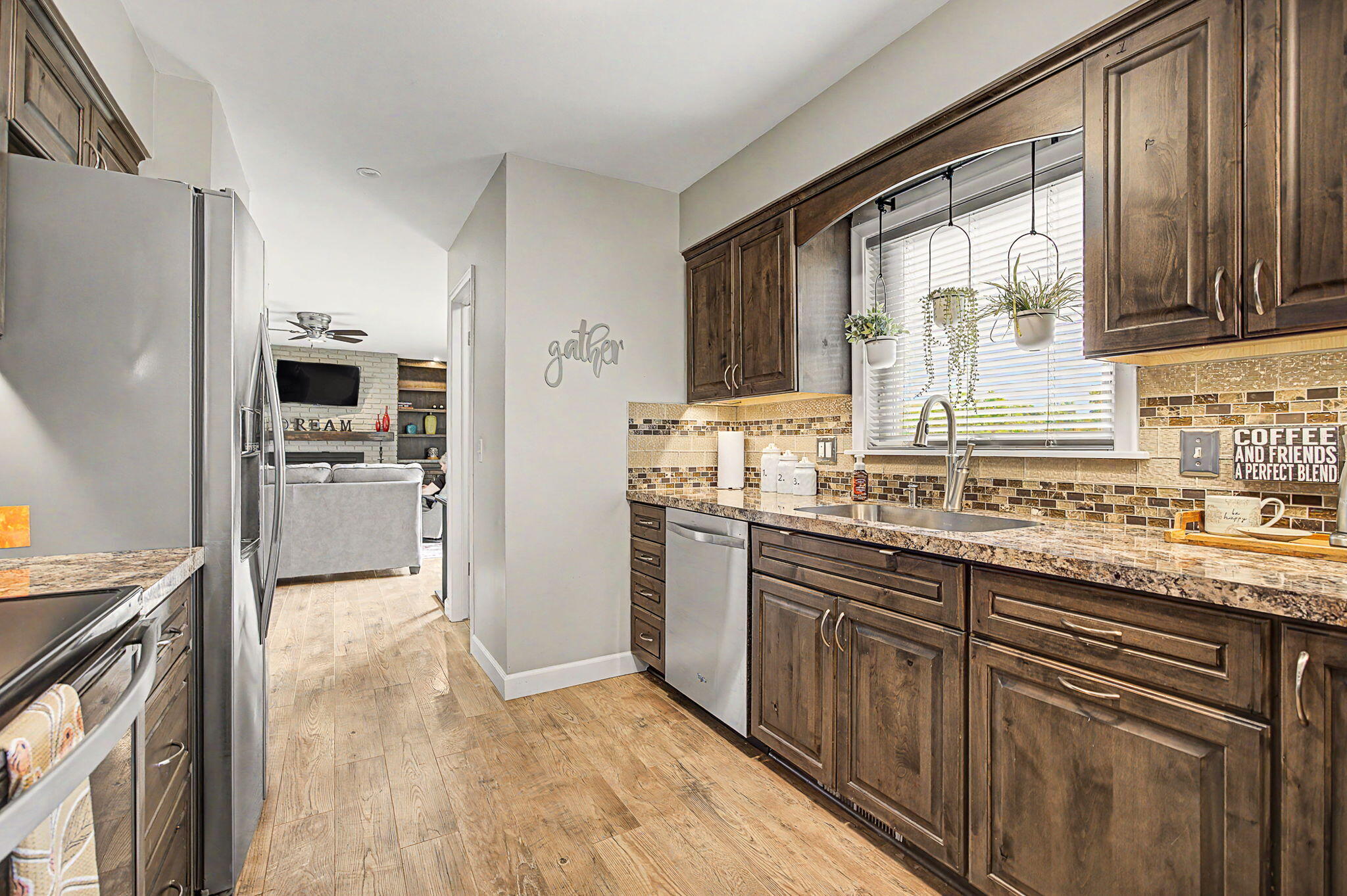513 Stone Ridge Drive Lansing, MI 48917 - Photo 12 of 45 Kitchen