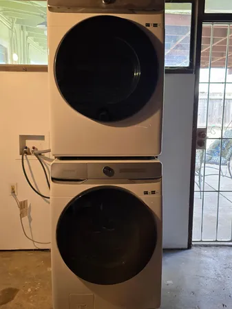 a close up view of washer and dryer