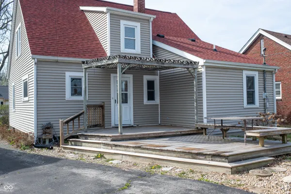 $269,900 | 1635 Gilmore Street, Columbus, IN 47201