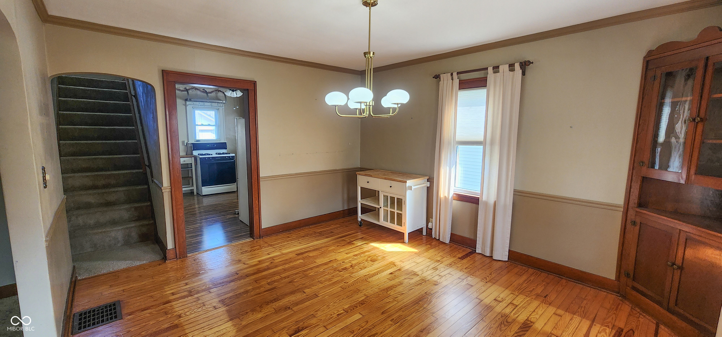 1635 Gilmore Street Columbus, IN 47201 - Photo 8 of 27