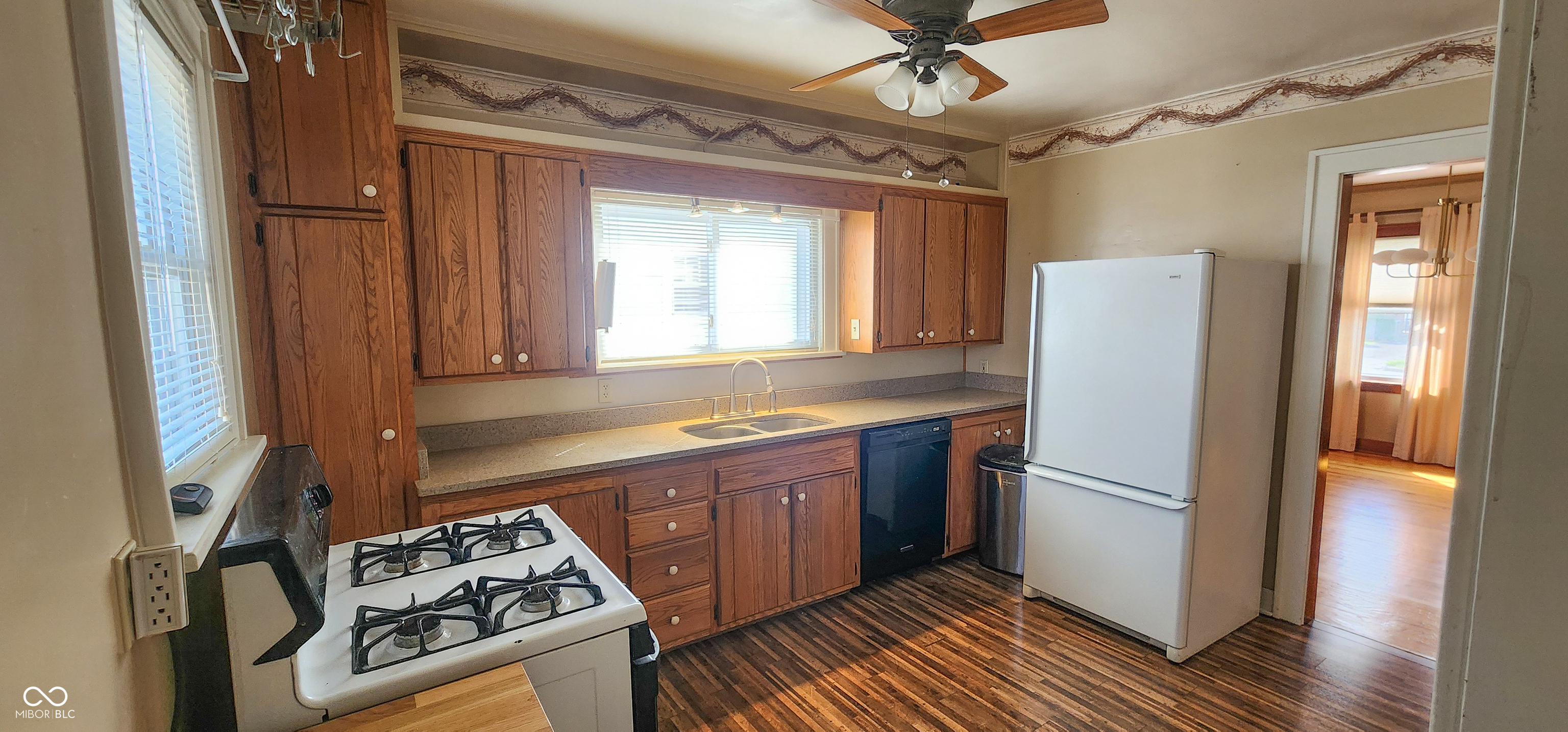 1635 Gilmore Street Columbus, IN 47201 - Photo 9 of 27