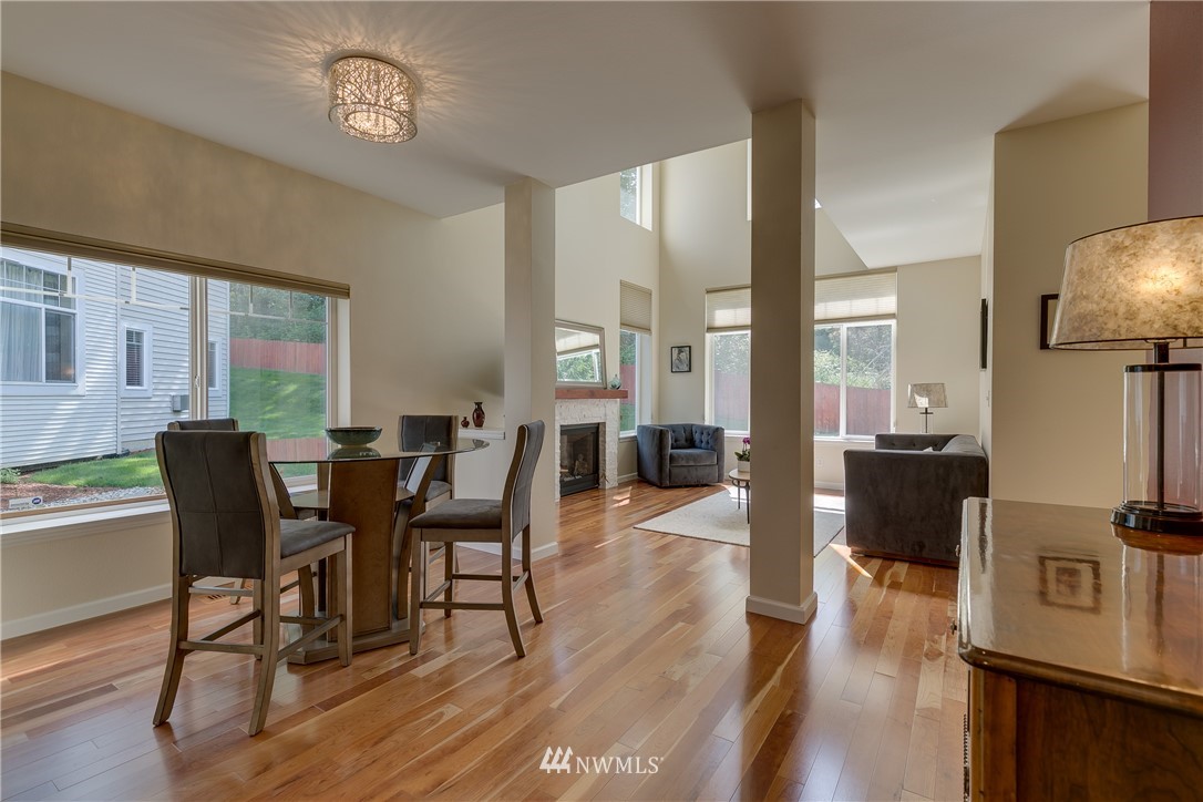 515 South 51st Court Renton, WA 98055 - Photo 4 of 29 Gallery Image 4