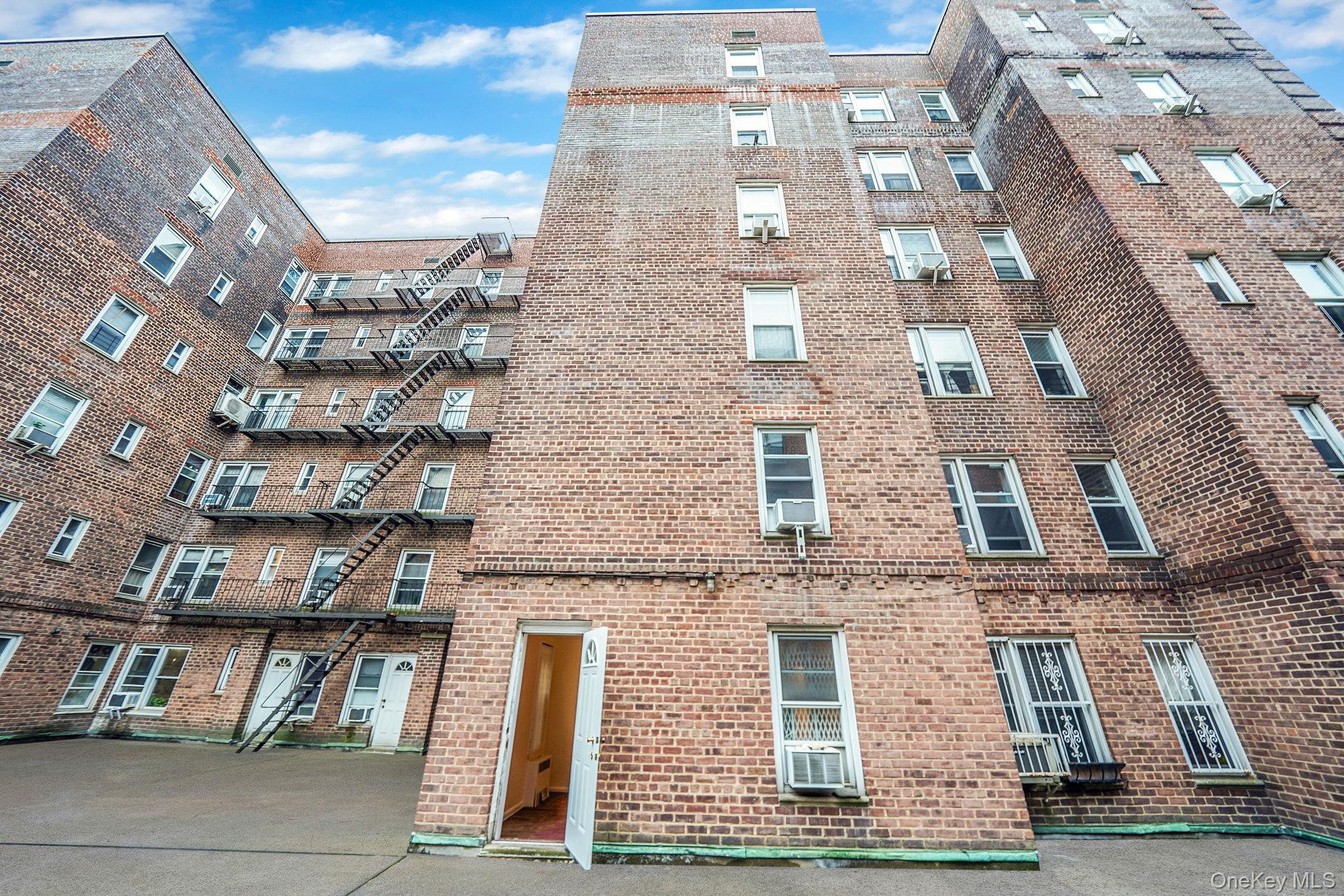 35-40 75th Street, Unit 1B Queens, NY 11372 - Photo 8 of 15 outdoor patio