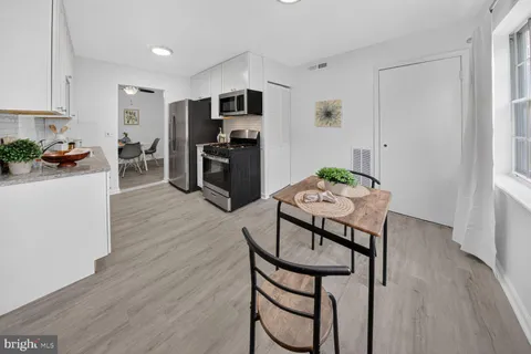 $239,990 | 868 College Parkway, Unit 102, Rockville, MD 20850