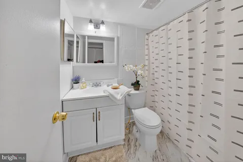 $239,990 | 868 College Parkway, Unit 102, Rockville, MD 20850