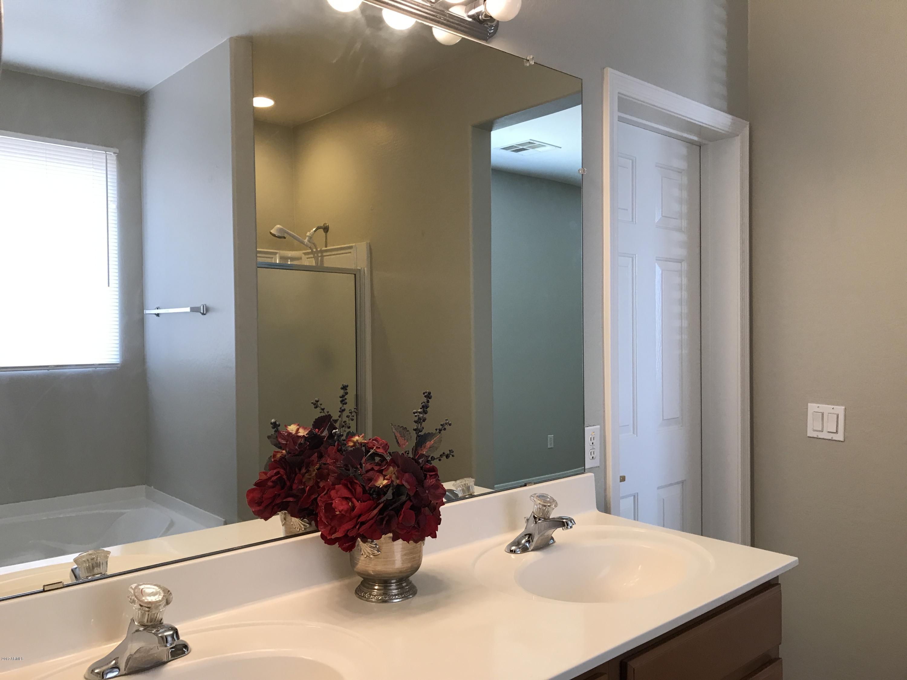 6927 West Carson Road Laveen, AZ 85339 - Photo 8 of 20 MBath1