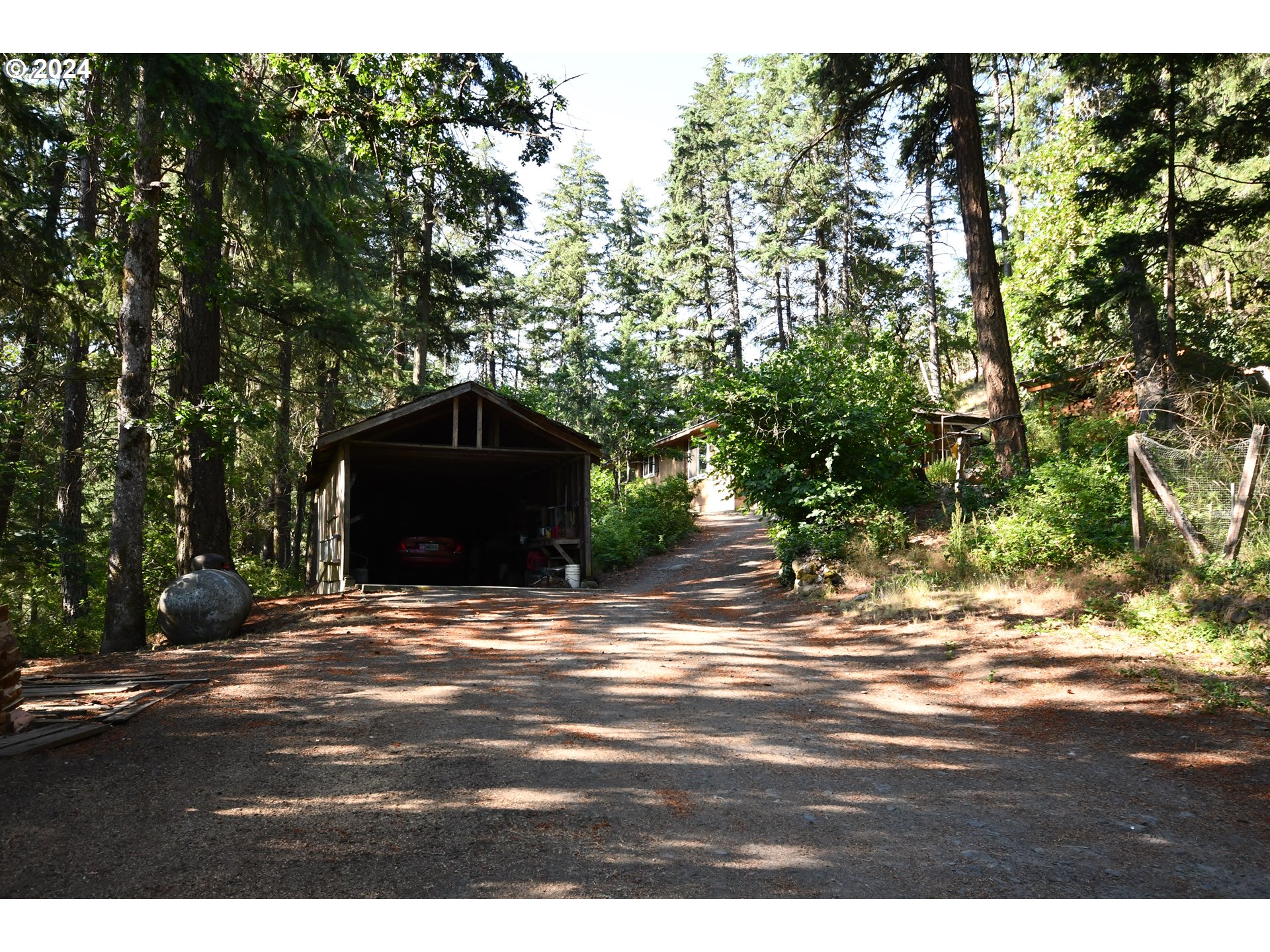 3475 Mosier Creek Road Mosier, OR 97040 - Photo 25 of 48 Gallery Image 25