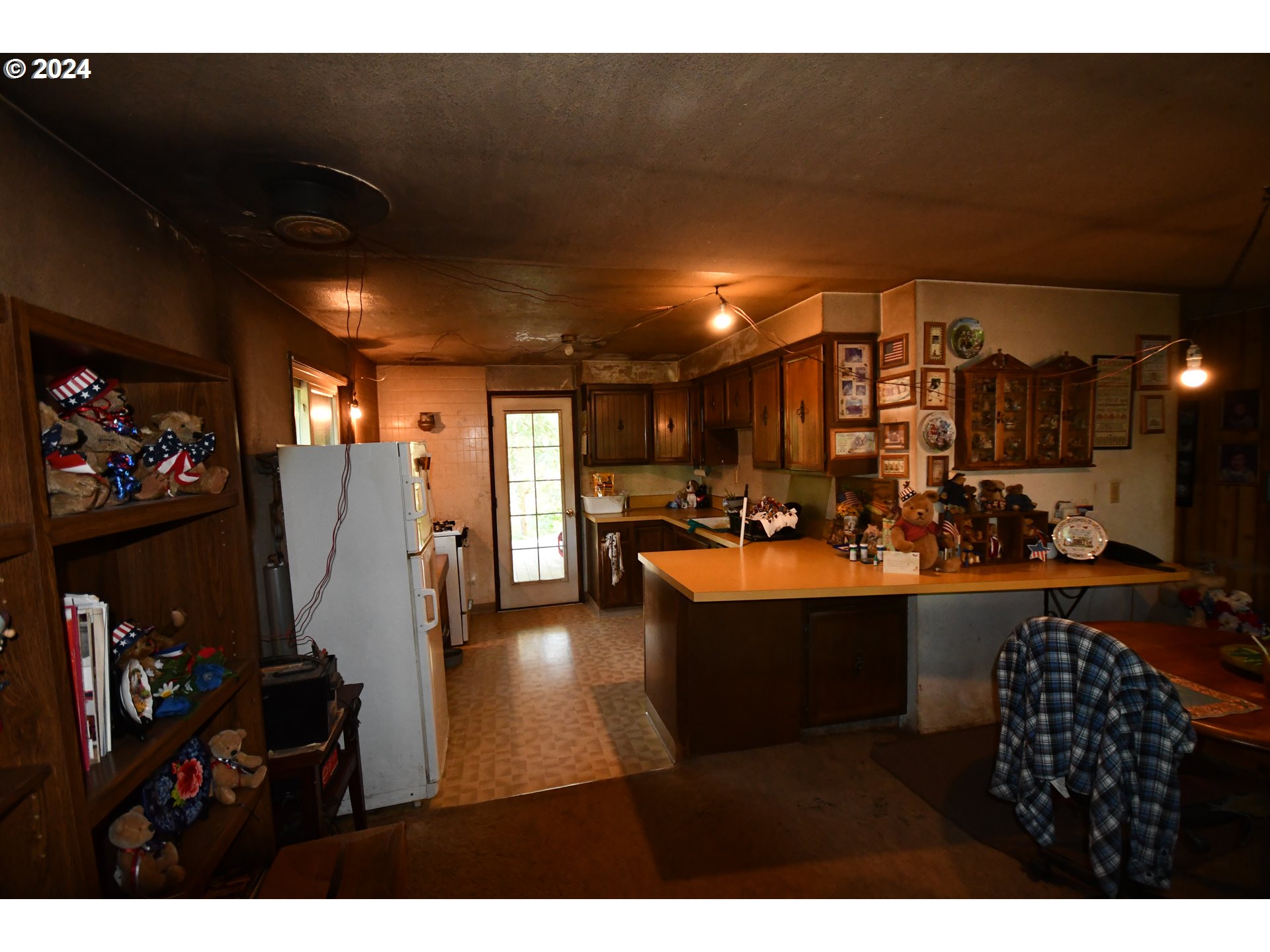 3475 Mosier Creek Road Mosier, OR 97040 - Photo 37 of 48 Gallery Image 37
