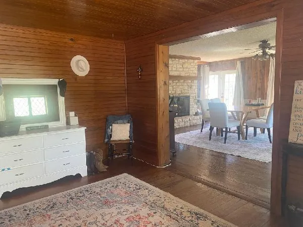 a view of livingroom with furniture