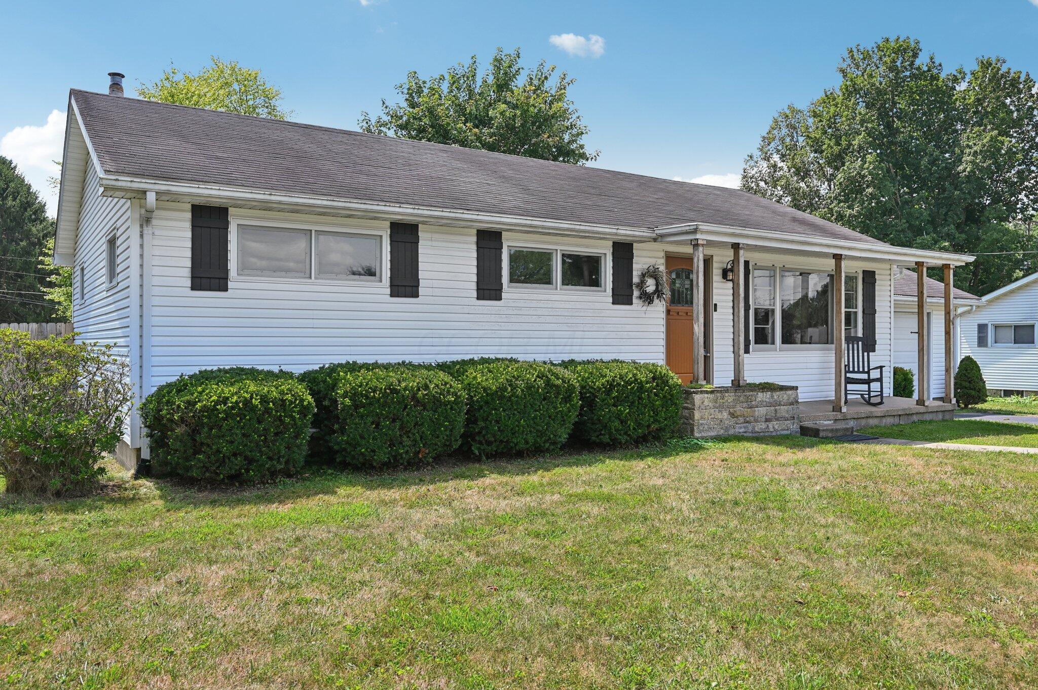 1070 Richey Road Zanesville, OH 43701 - Photo 3 of 44 3-web-or-mls-Richey Rd-S1208-003