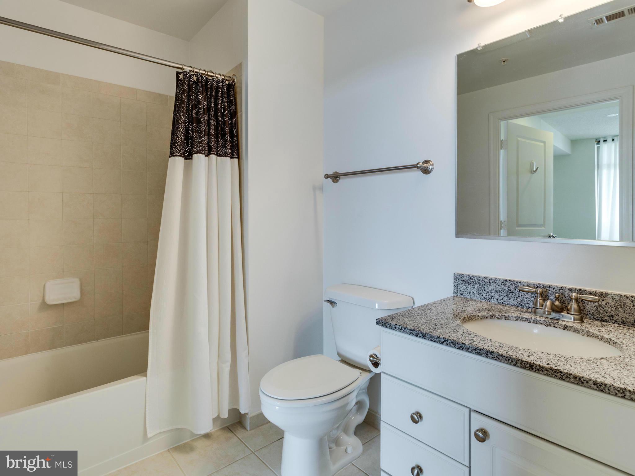 3650 South Glebe Road, Unit 570 Arlington, VA 22202 - Photo 21 of 30 Bath