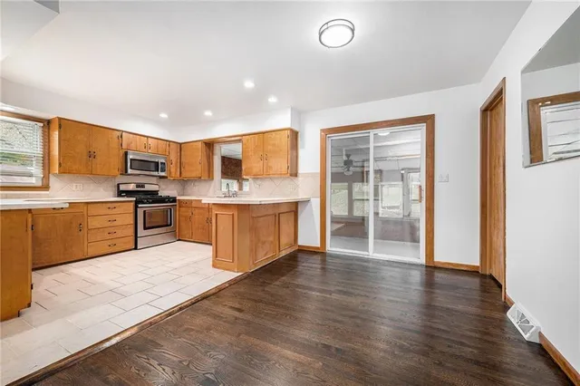 $245,000 | 8016 East 75 Street, Kansas City, MO 64133