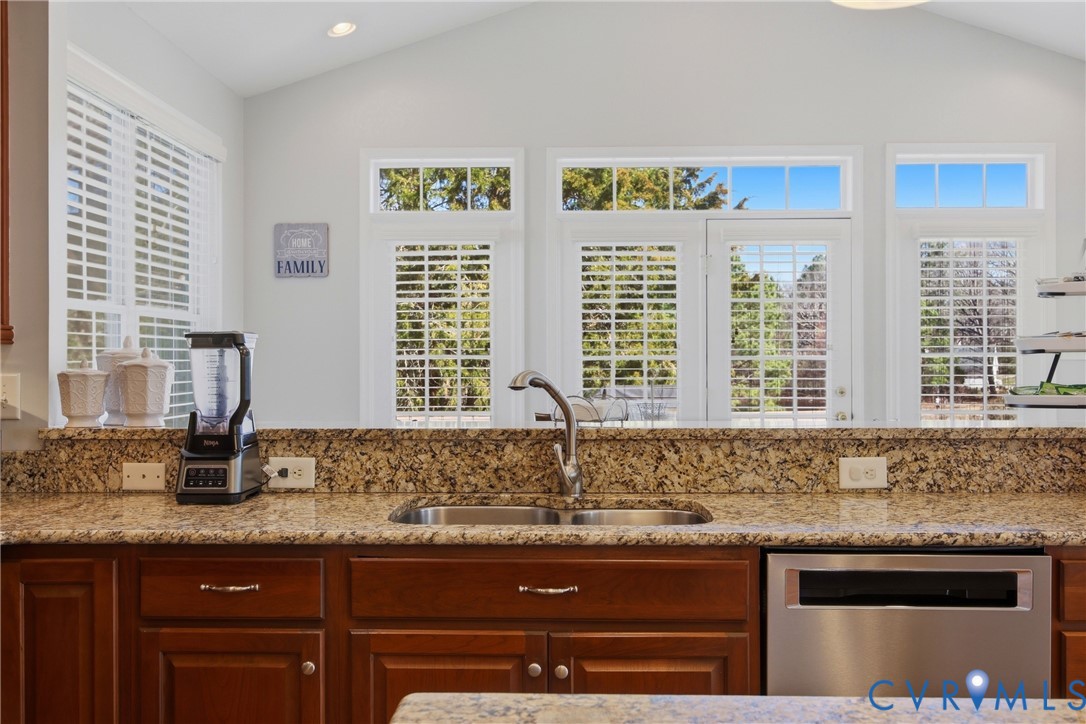 5913 Trail Ride Drive Moseley, VA 23120 - Photo 16 of 60