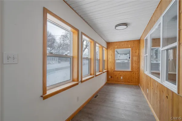 $164,500 | 207 East 2nd Street, Oswego, NY 13126