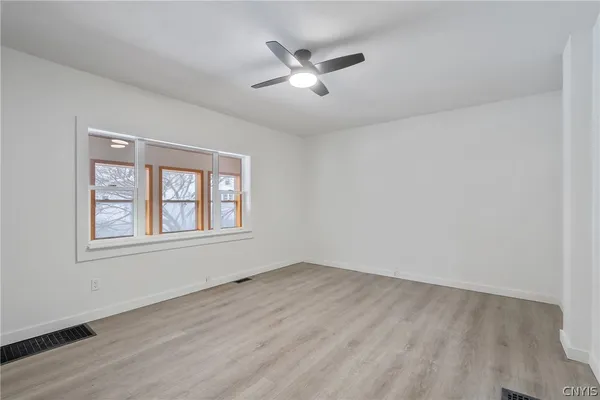 $164,500 | 207 East 2nd Street, Oswego, NY 13126